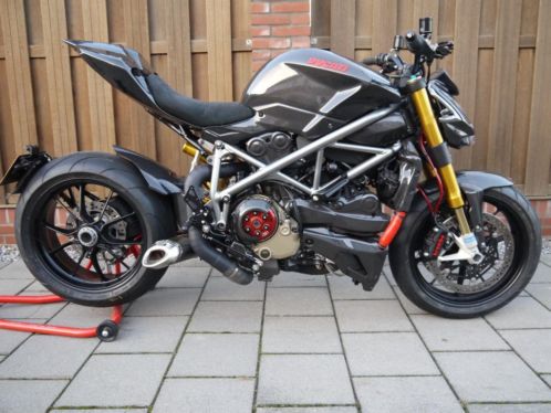 Ducati Streetfighter SF 1098 RS 2700km inruil Panigale 1199 