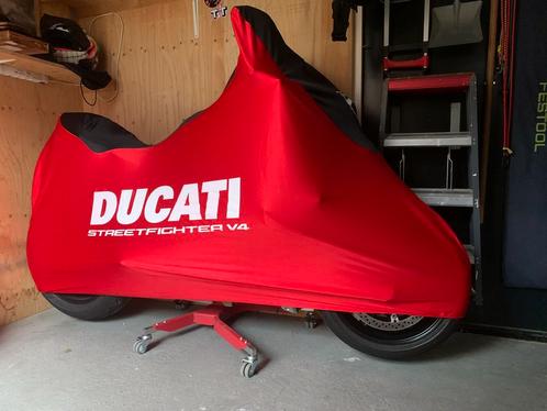 Ducati Streetfighter stofhoes bieden