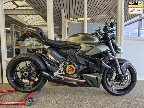 Ducati Streetfighter V2 Storm Green Performance Carbon
