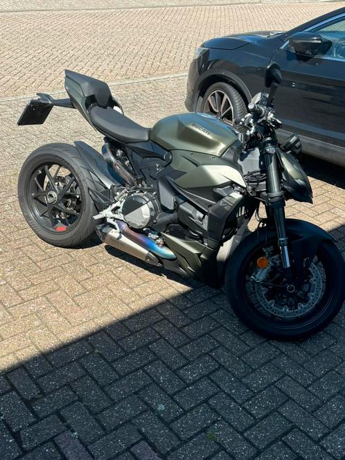 Ducati Streetfighter V2 Volledig Titanium Akrapovic Systeem