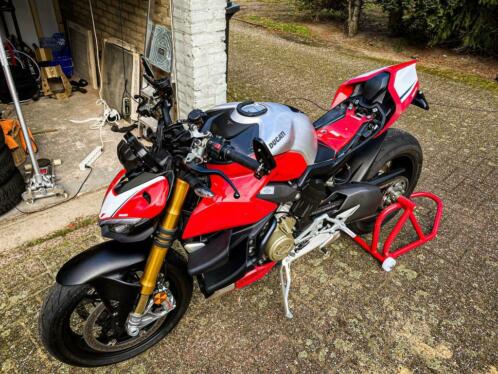 Ducati streetfighter v4 carbon tank cover performance