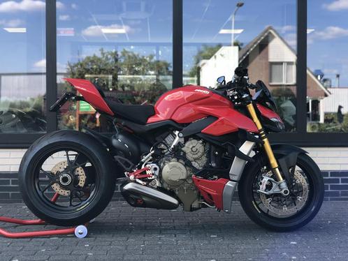 Ducati Streetfighter V4 S Akrapovic BTW MOTOR - 2874 km