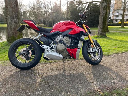 Ducati Streetfighter V4s 2020
