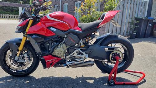 DUCATI STREETFIGHTER  V4s 