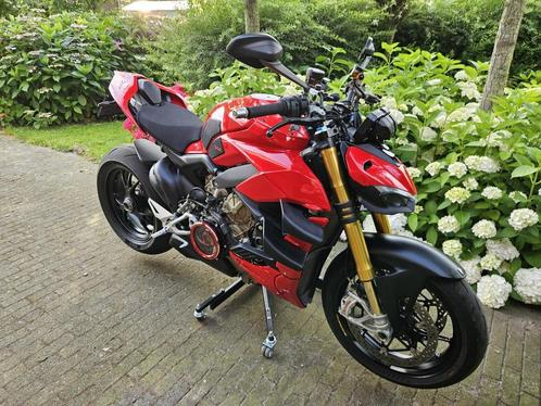 Ducati Streetfighter V4S