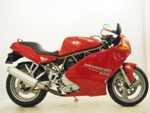 Ducati supersport 600 rood (bj 1997)