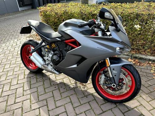 Ducati Supersport 900 uit 2019 met 5486 km