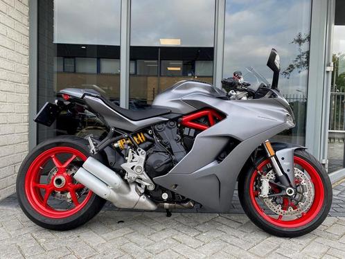 Ducati SUPERSPORT (bj 2019)