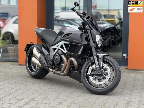 Ducati Tour Diavel CarbonQuickshiftGarminRizoma spiegels