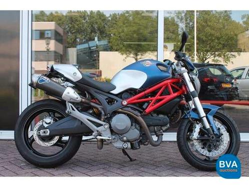 Ducati Tour MONSTER 696 ABS (bj 2011)