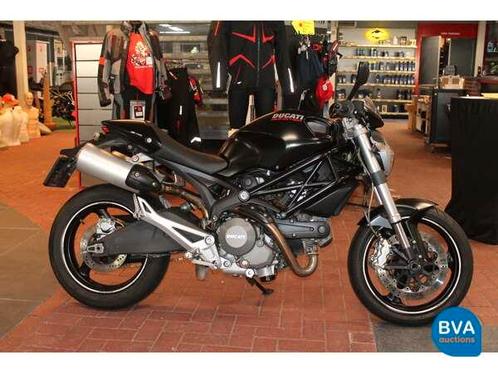 Ducati Tour Monster 696 (bj 2008)