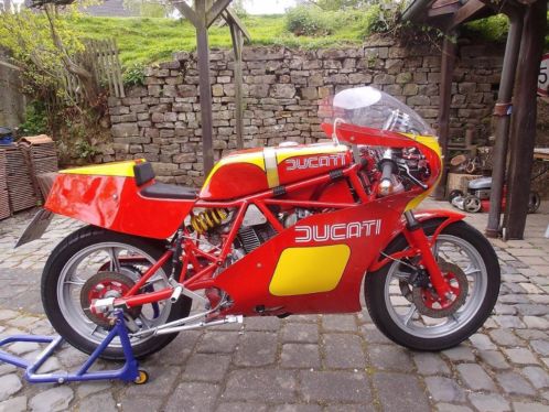 Ducati TT2 Replica