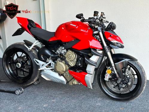 Ducati V4 Streetfighter 2021 4.872 km V4S PRACHTSTAAT