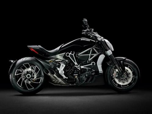 Ducati Velgen X-Diavel S (nieuw)  12070-17 en 24045-17