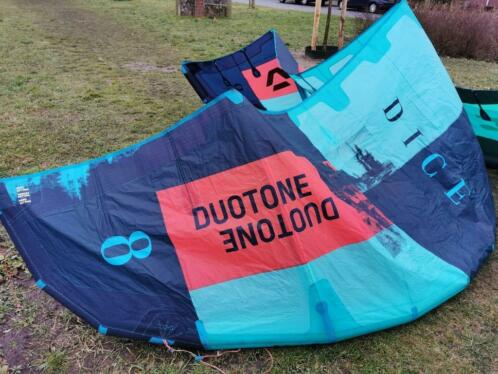 Duotone  north dice 11m amp 8m