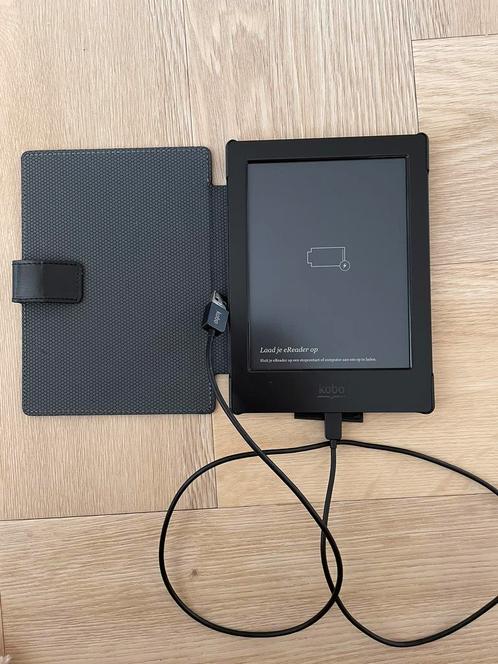 E reader Kobo Aura H20