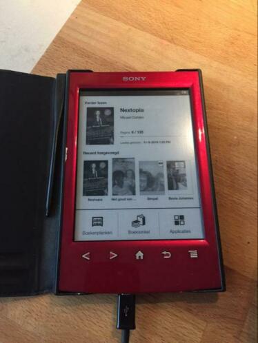 E- Reader met cover 60,00. -Sony