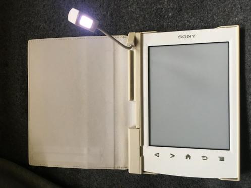 E-reader Sony zo goed als nieuw met hoesje en leeslampje