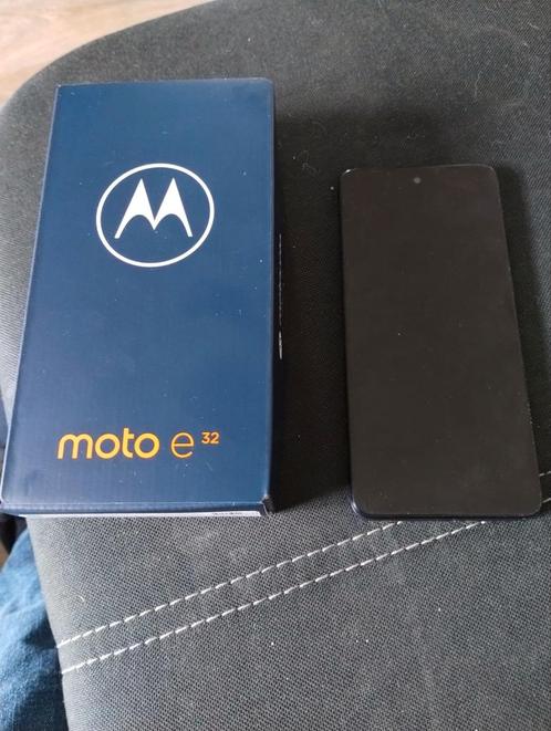 E32 Motorola