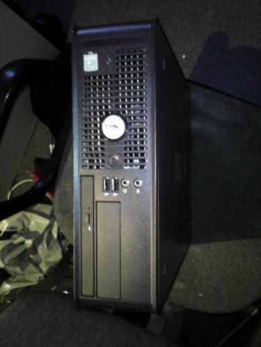 Een goeie dell pc met 2GB ram,3 GHz,80 GB zonder windows. 