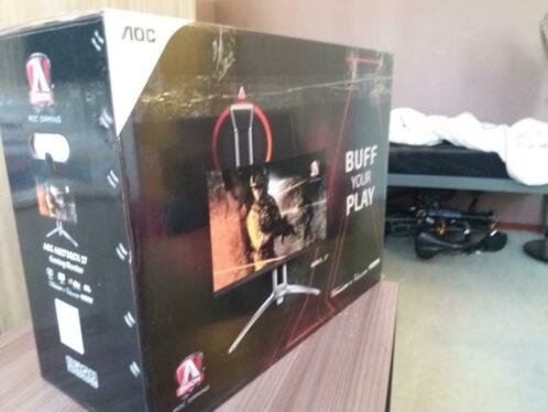 een NIEUWE Curved Gaming Monitor van AOC  27inch...