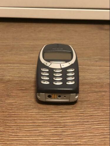 Een onverwoestbare Nokia 3310 incl. nw batterij en oplader.