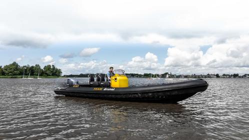 een zeer bijzonder roughneck 808 met Kalf 2700 KG trailer