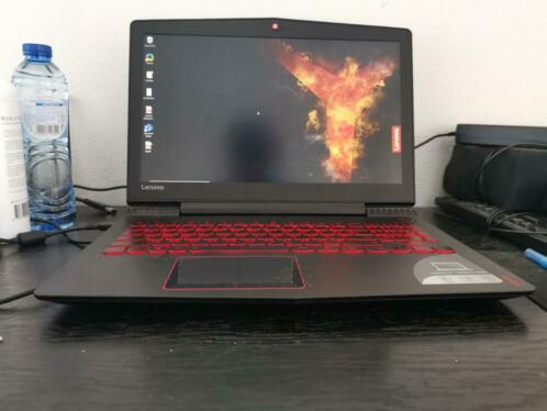 Een zeer nette lenovo legion y520 i7 16 gb ram met extra039s