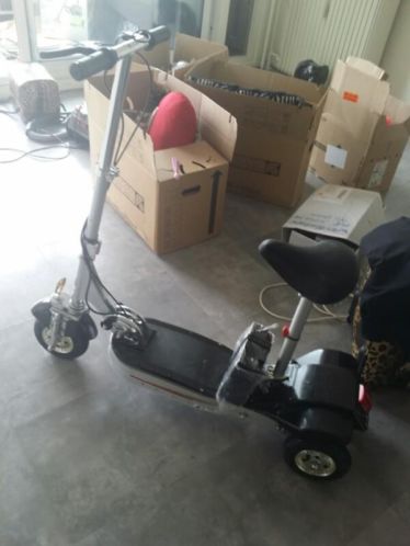 Electrische step 15 a 20 km scooter