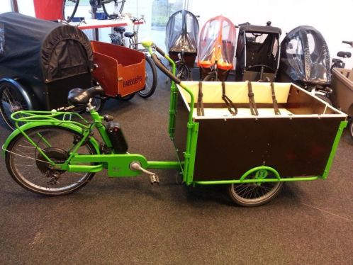 ELEKTRISCHE KDV Bakfiets ( De FietsFabriek )