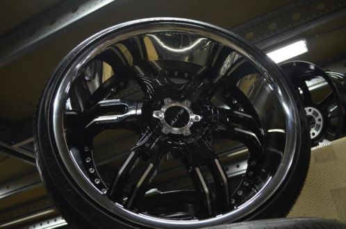 ELITE WHEEL CORP velgen 22039039 Chevrolet SSR 6x127 Vredestein