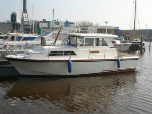 Engels familiejacht (9mtr) met 88pk diesel inboard