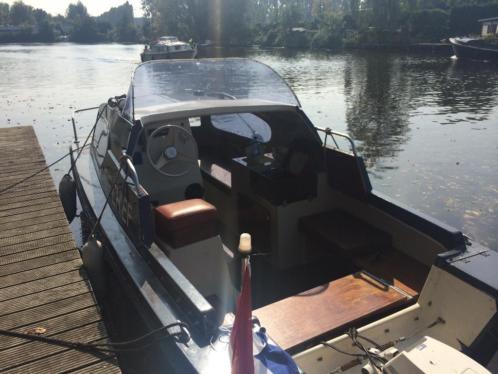 Engelse motorboot Birchwood 18 continental te koop 5,8 meter