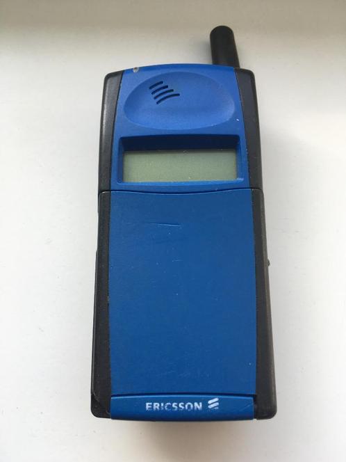 Ericsson GF 768 uit 1997 incl. oplader  2e batterij