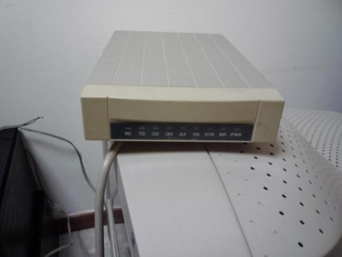 Escom modem e33k6-v.34Nl