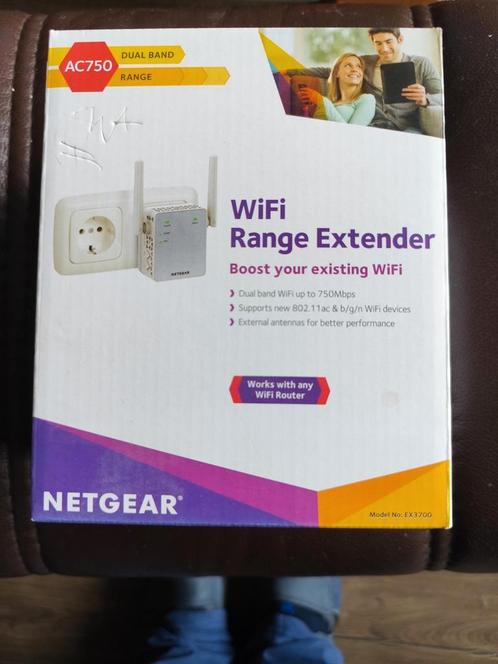 EX3700 WiFi Range Extender AC750, Dual-Band - 1 Fast Etherne