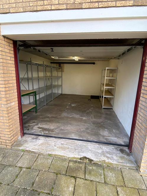 Extra grote garagebox te huur (Rotterdam IJsselmonde)