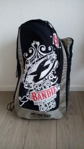F one bandit 9m zwart.
