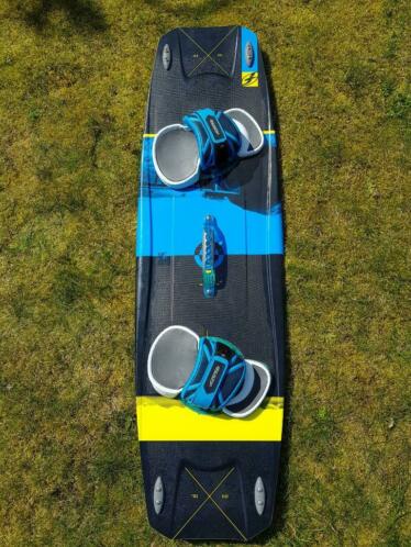 F-One Trax IX HRD Carbon 136x40.5cm compleet