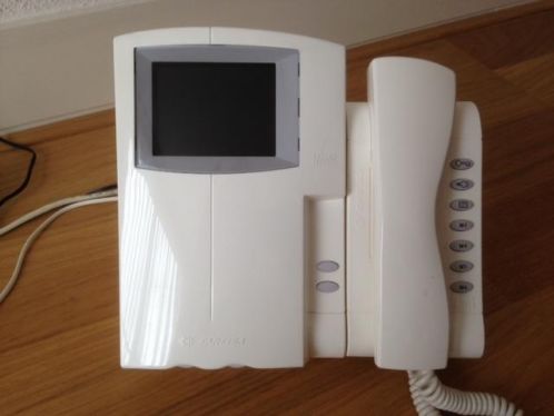 Farfisa video intercom en telefoon installatie
