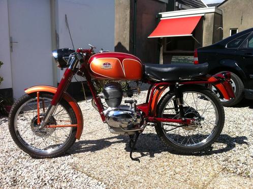 FB Mondial 125 cc zoekt een nieuwe eigenaar