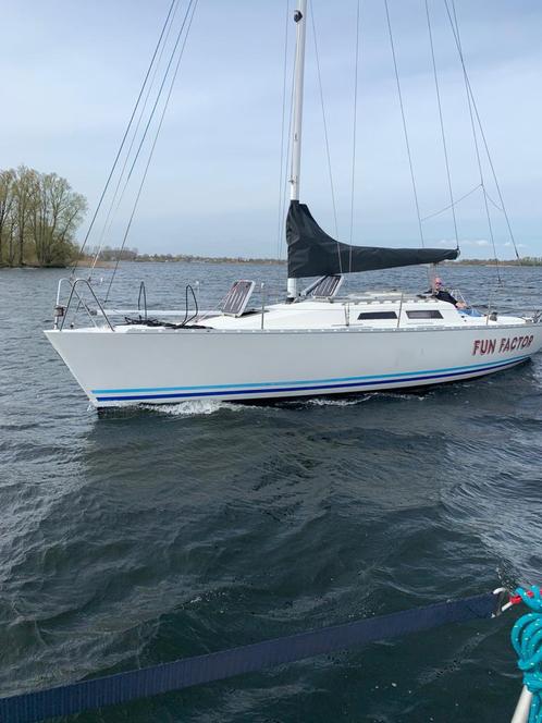 FF95 zeilboot te koop, vaarklaar, zeer snel en comfort.