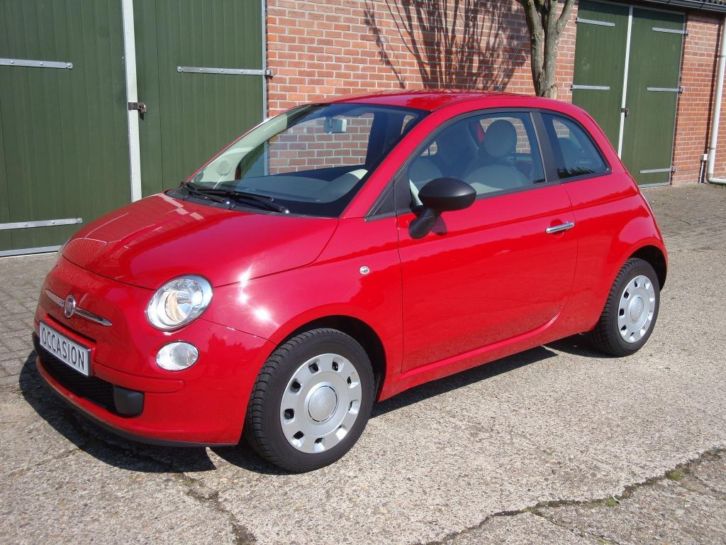 Fiat 500 1.2 POP Airco  Rood-wit interieur  Radio-cd-mp3