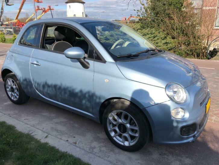 Fiat 500 blauw automaat bouwjaar 2014 -- 8950.-