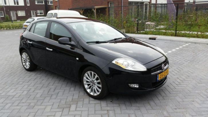 Fiat Bravo 1.4 T-Jet 16V 150PK 5DR 2008 Zwart APK 8-2-2017