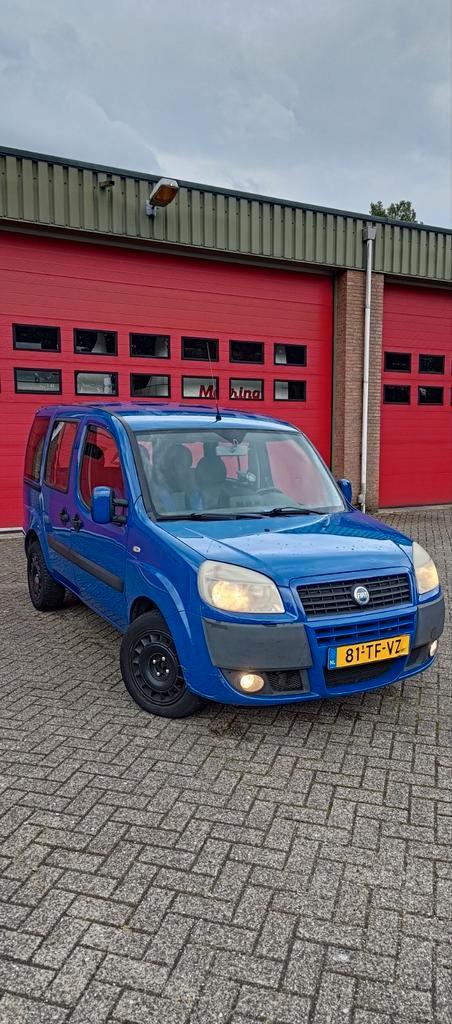 Fiat Doblo 1.4 2006 Blauw