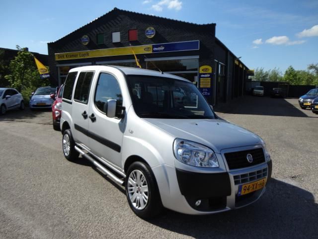 Fiat Doblo 1.4 Family 7-persoons 15000 km