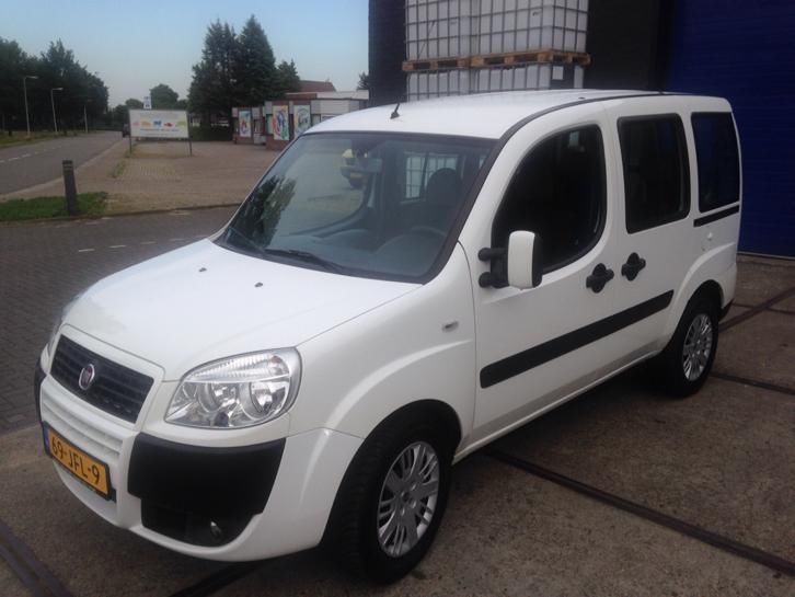 Fiat Doblo 1.4 wit 7 persoons