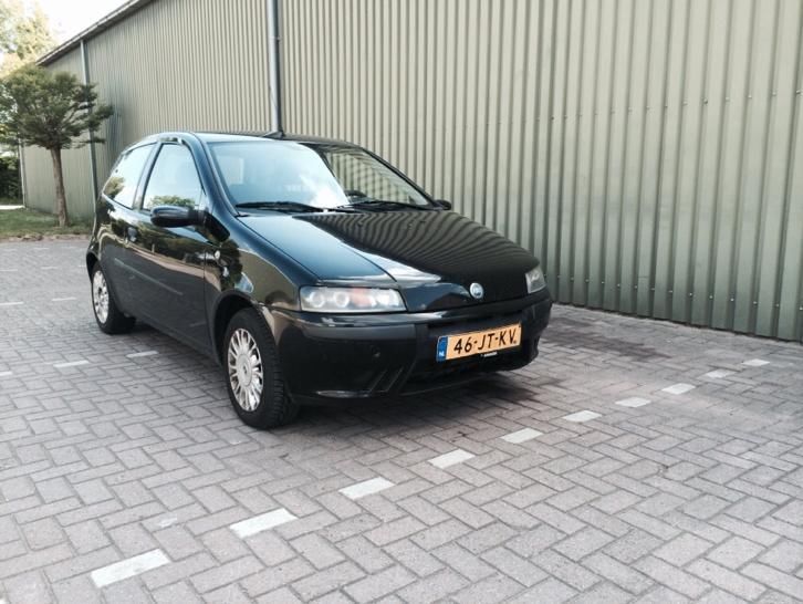 Fiat Punto 1.2 16V 3DR 2002 Zwart