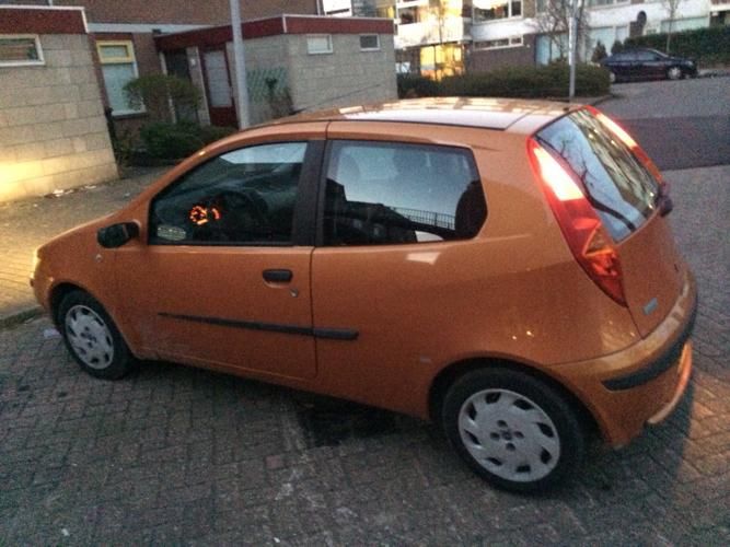 Fiat Punto 1.2 3DR 2000